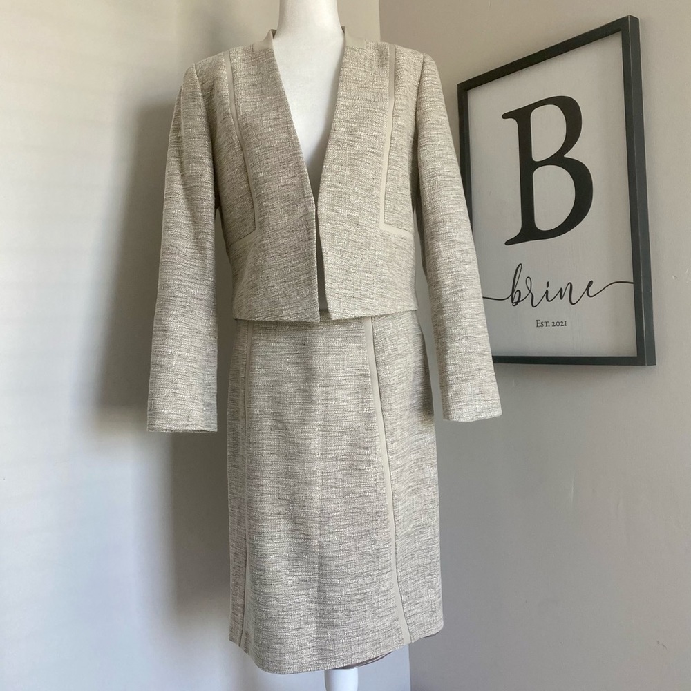 Tahari Skirt Suite Size 8